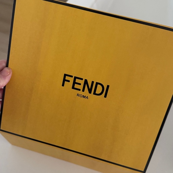 Fendi Baguette mini “perfect” - Picture 9 of 12